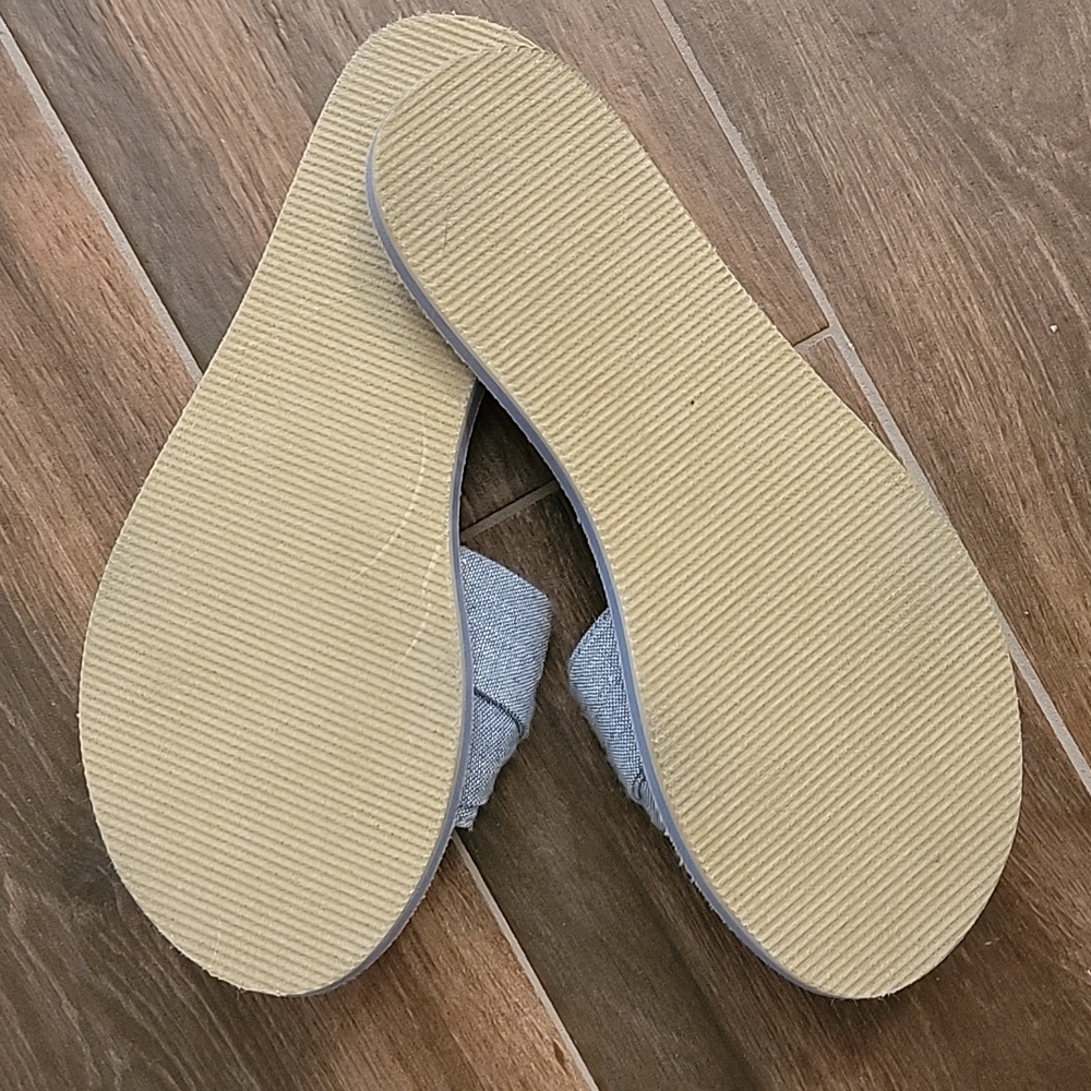 Nautica Sandals - Picture 2 of 4